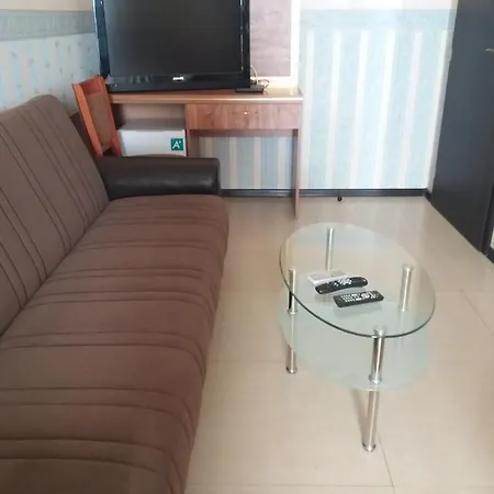 Mania Luxury 3* פלבן